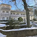 Villa Sanssouci Ferienwohnung Sandburg